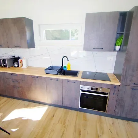 Holiday home Mit Privatpool Fuer 2 Personen 2 Ca 50 M In Sisan, Istrien Medulin Und Umgebung *